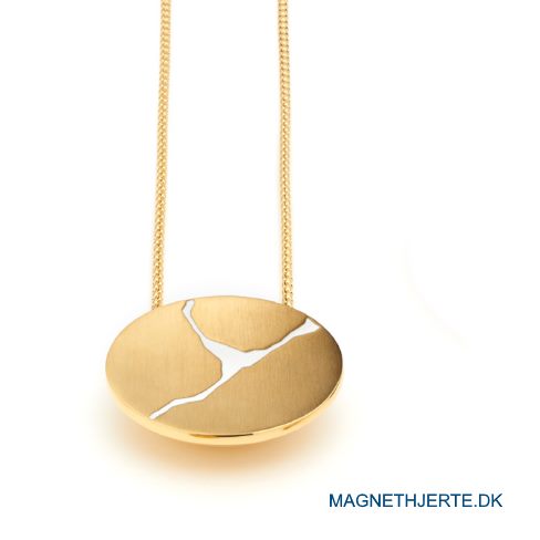 Iøjnefaldende mat forgyldt vedhæng fra Magnethjerte